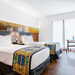 Arena Leme Hotel
