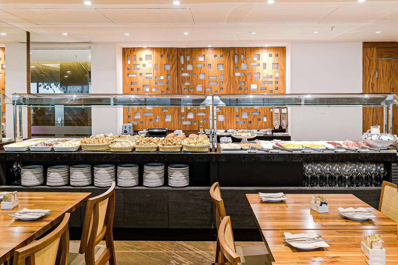 Arena Leme Hotel 4*